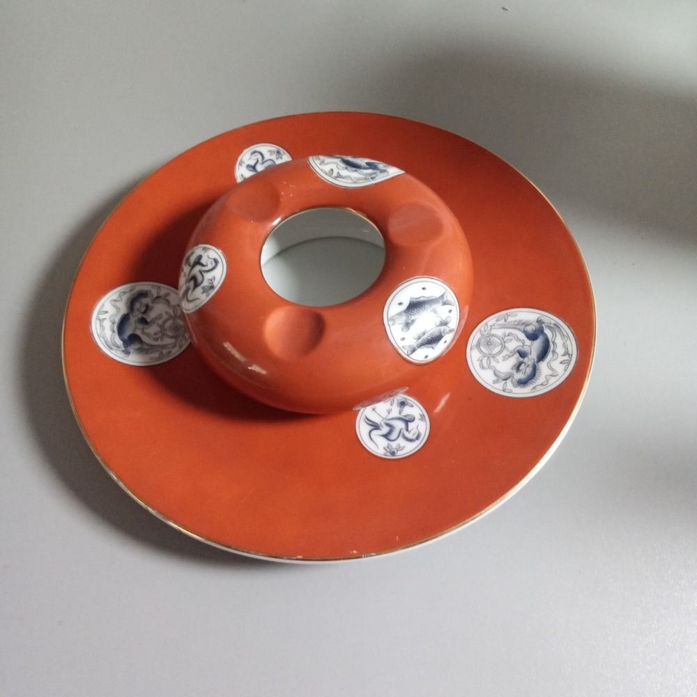 Vintage Meito China Japan Red Blue White Medallion 2 Piece Ashtray Set Gold Trim